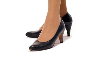 最近はレンタルを選ぶ女性が多いです